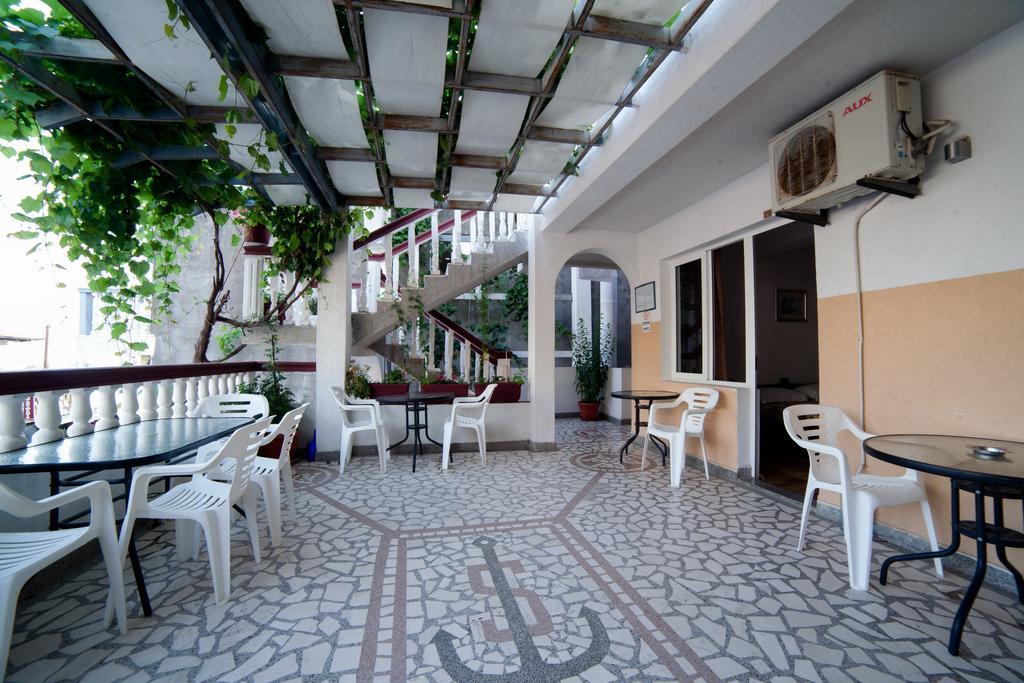 Guesthouse Sidro Ulcinj Exterior photo