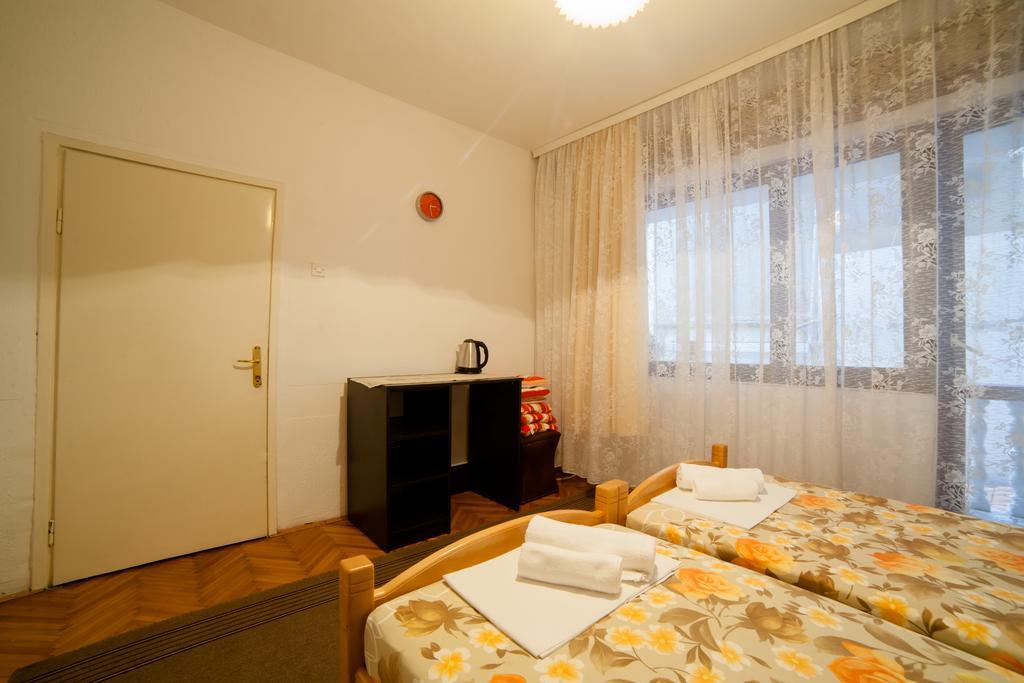Guesthouse Sidro Ulcinj Exterior photo